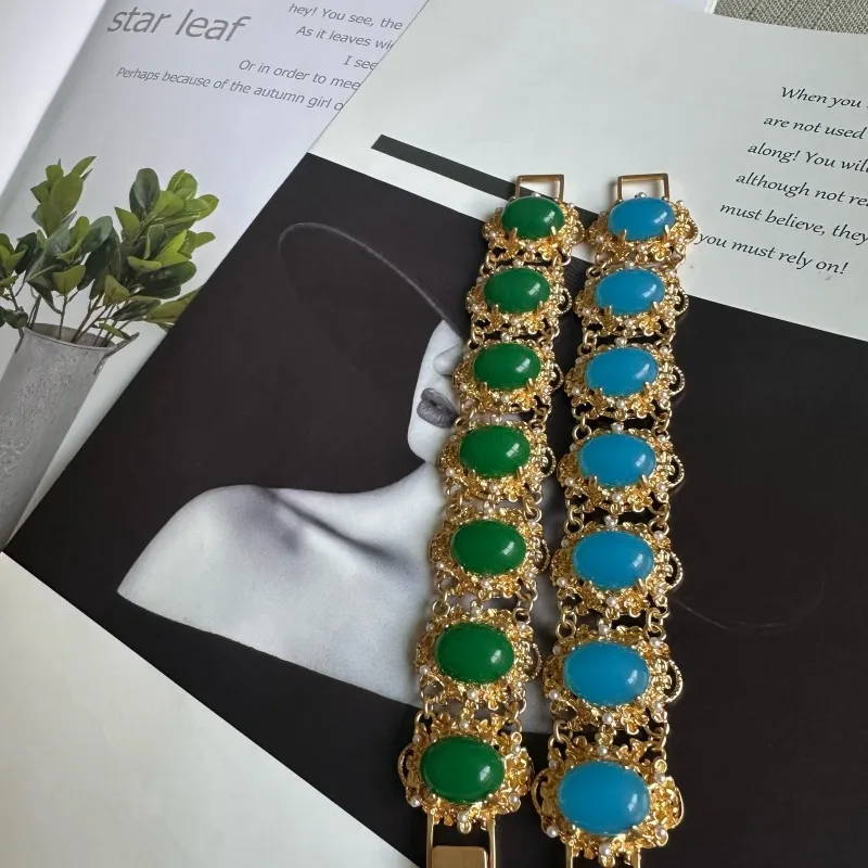 Fashion Jewelry Retro Royal Style Luxe Colored Stone Bracelet for Women