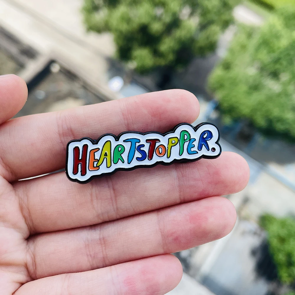 Kawaii Tv Show Heartstopper Button Pin Lgbt Pins and Badges Cartoon Nick and Charlie Lapel Pins for Backpacks Gay Accessories