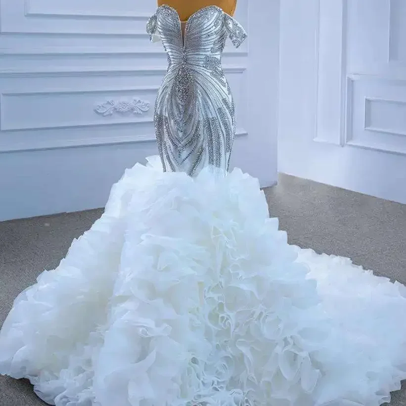 Customized  Sweetheart Shinny Crystals Beads Wedding Dress Vestido De Casamento Long Sleeves Multi-Layered Ruffles Bridal Gowns