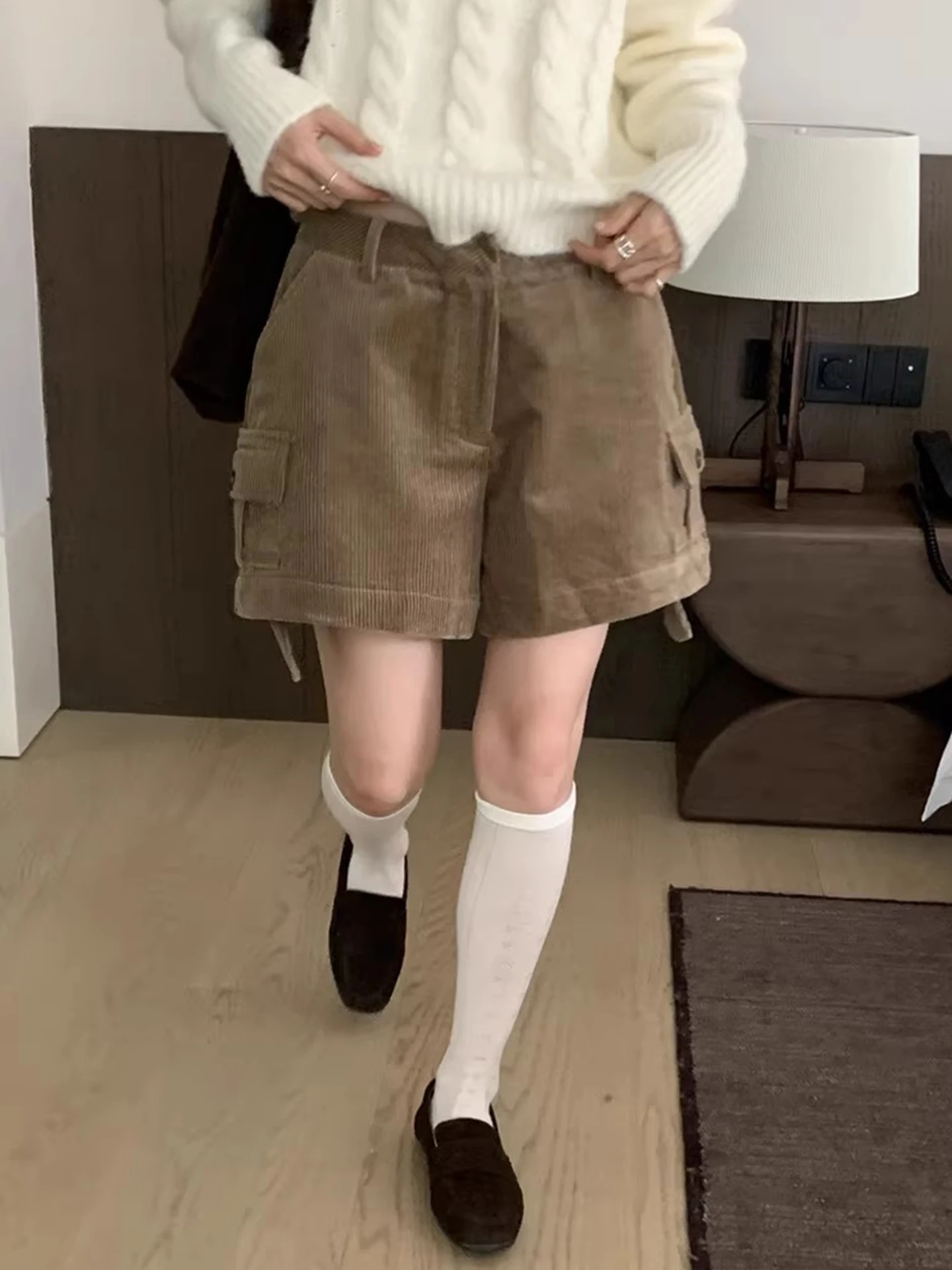 

Gagarich Ретро вельветовые широкие брюки с закругленными краями, прямые брюки для женщин, осень 2023, новые универсальные шорты для похудения с высокой талией