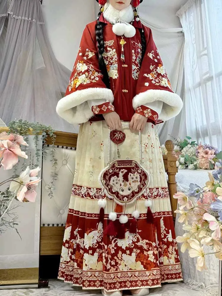 

Women`s Christmas Costume Winter Thickened Blue Red Embroidered Hanfu Suits Female Chinese New Year Costume Party Outfit