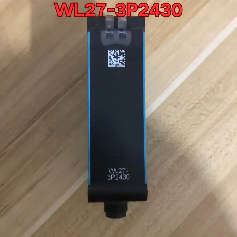 The function test of the second-hand WL27-3P2430 photoelectric sensor is normal. Latest quotation in September 2026