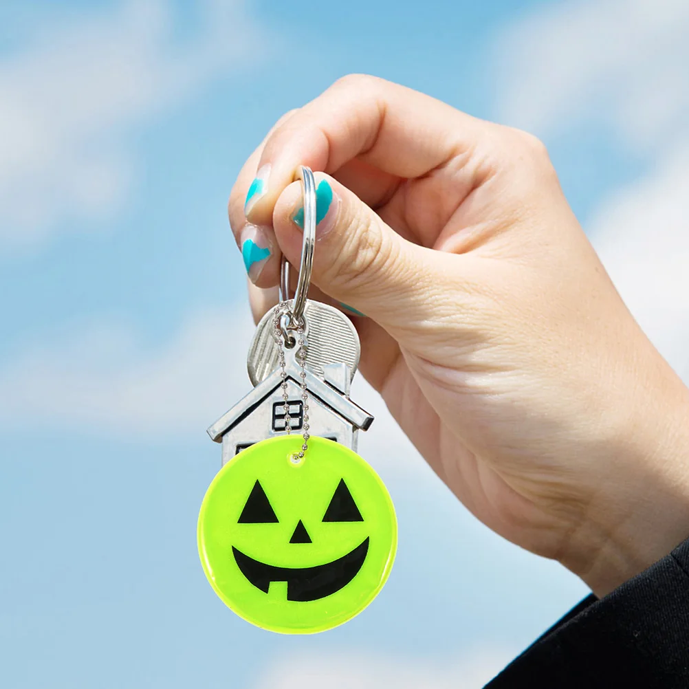 

10 Pcs Reflective Pendant Halloween Ornaments Hanging Pumpkin Decorations Reflector Tag Key Chain