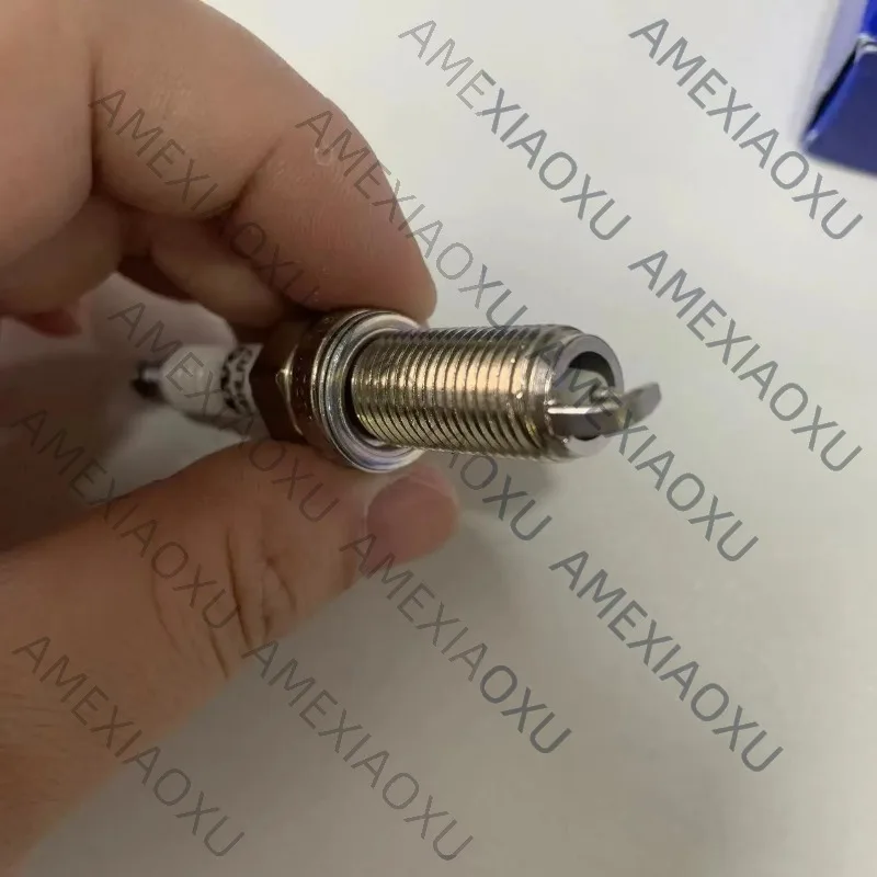 

Комплект из 4 свечей зажигания ZXE24HLR 31673604 для двигателей Volvo S60, S80, S90, V40, V60, V70, V90, XC40, XC60, XC70, XC90, T2, T3, T4, T5, T6, T8