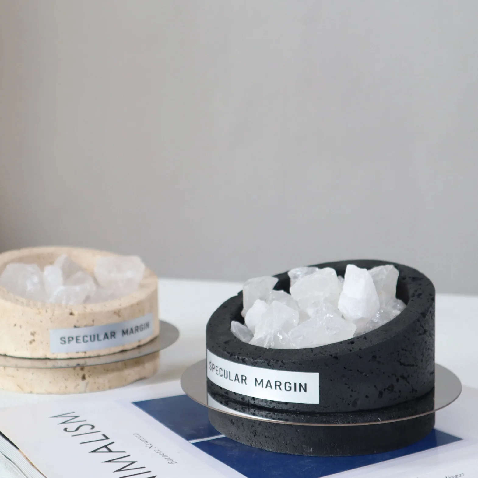 Light Luxury Creative High-end Cave Stone Aroma Diffuser Decorative Piece Crystal Aroma Model Room Hotel Decoration