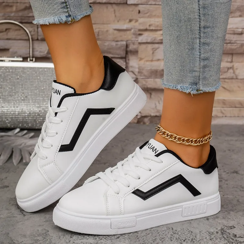 

2025 New Trendy Women's Shoes New Versatile Walking White Shoe Breathable Wear-resistant Board Shoes Casual Non Slip Sneakers
