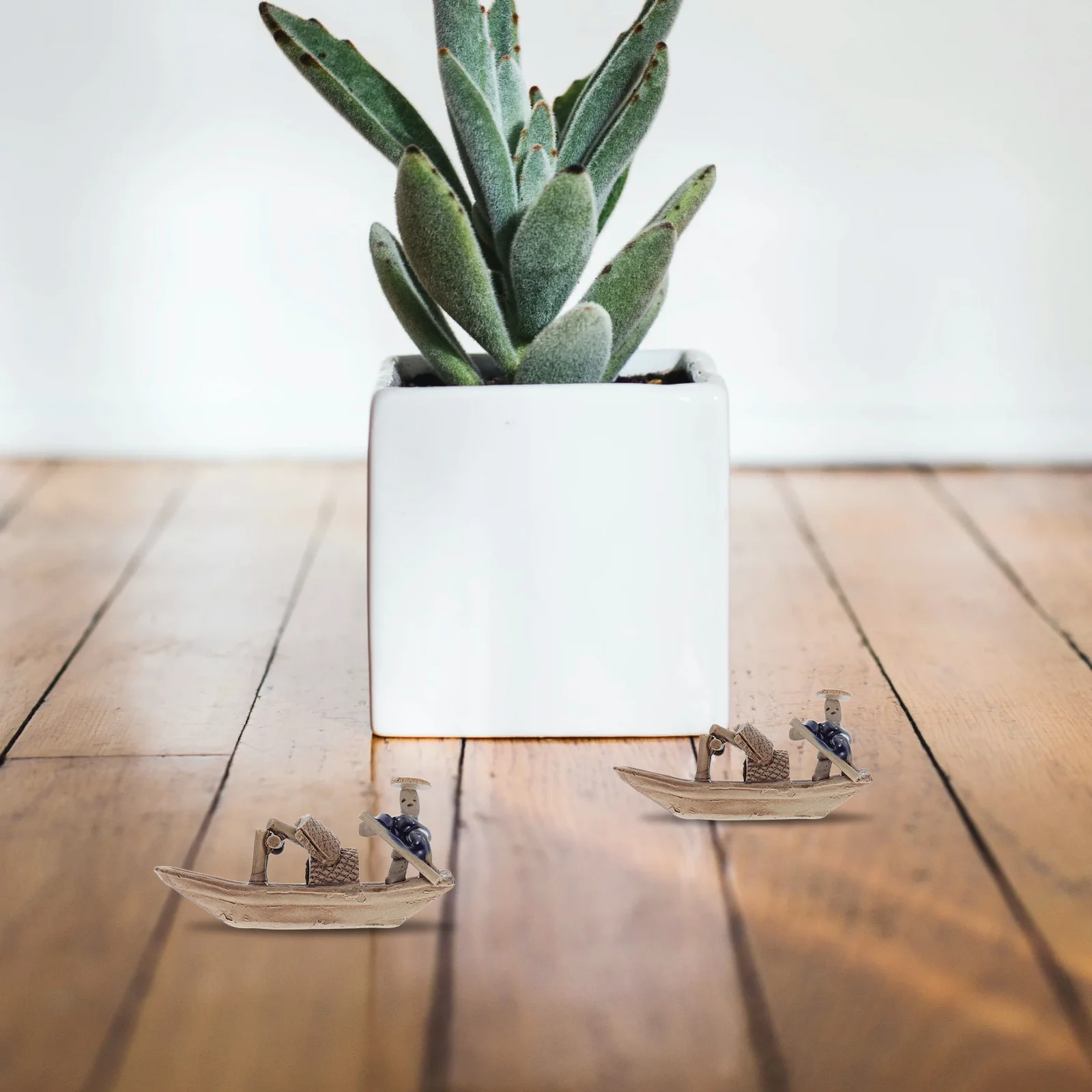 

5Pcs Mini Ceramic Boat Decorations Vintage Style for Fish Tank Office Home Desktop Landscape Adornments Porcelain Crafts