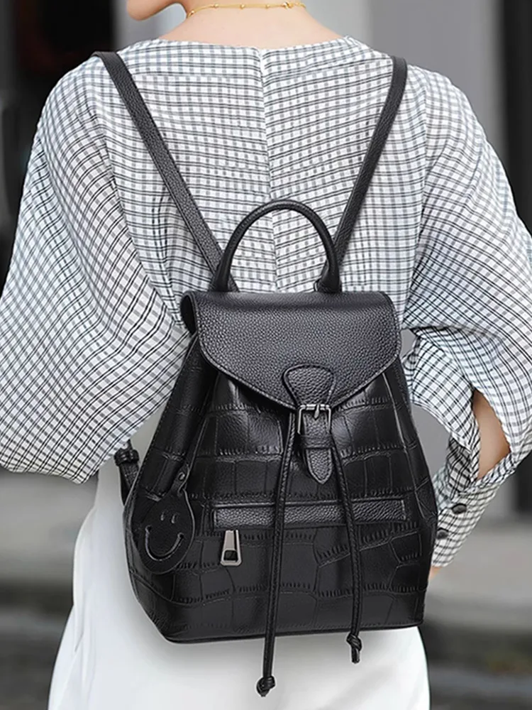 Women's Vintage Genuine Top Layer Cowhide Leather Backpack Briefcase Fashion Casual Travel Back Pack Large Capacity Rucksack