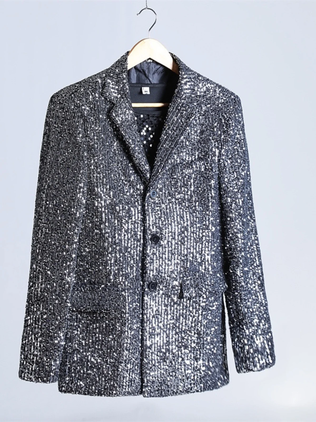 Giacca da uomo con paillettes alla moda 2024 primavera estate nuovi blazer maschili belli maniche lunghe giacche da abito Multi-fibbia a fila singola