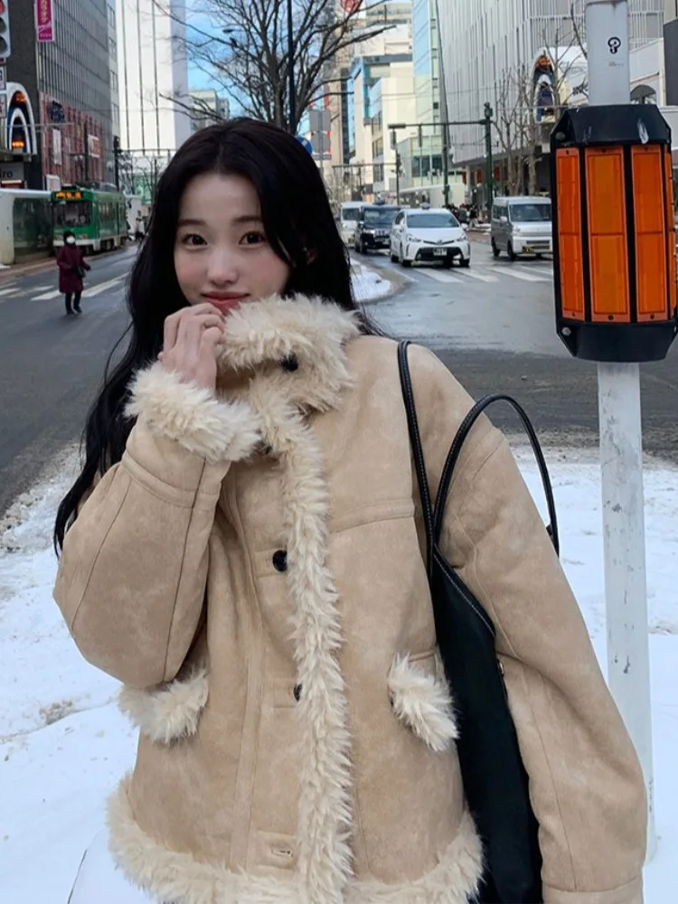 양털 자켓 여성용 따뜻한 겨울 코트 디자인 감각 면 의류 한국 스타일 레귤러 핏 온라인 독점