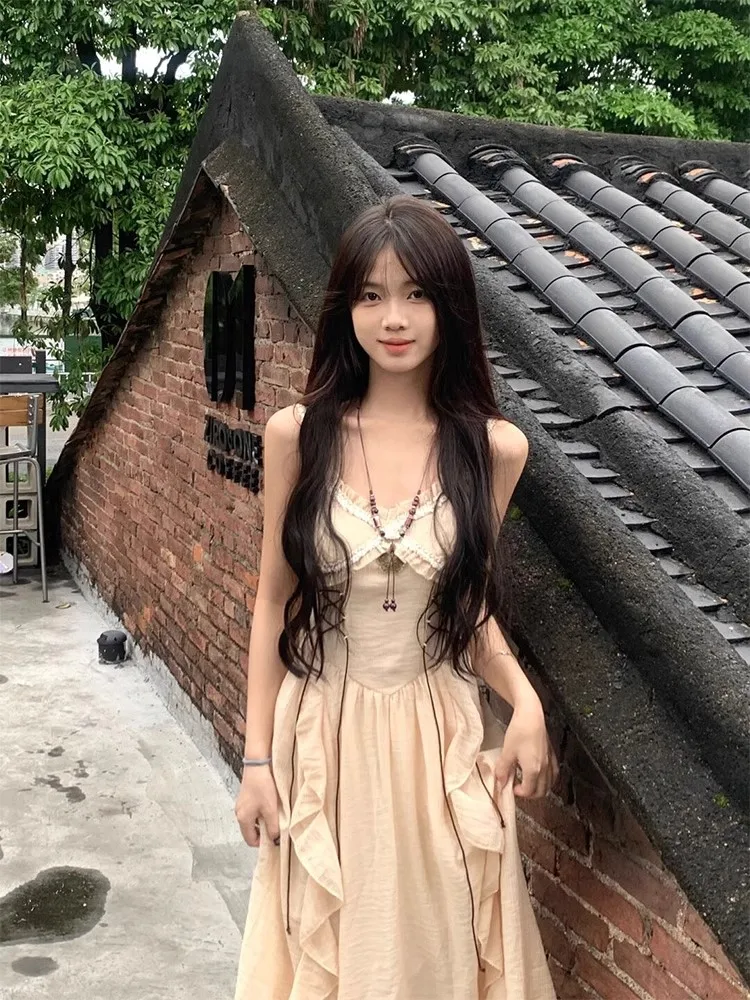 Vestido Midi F Plus Size Estilo Boho Vintage Novo de Verão com Cinto, Efeito Emaecedor, Bainha Irregular e Sem Mangas