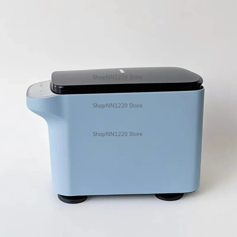 Durable and Long-Lasting Digital Display Table Top Centrifuge  Low Speed Solution Separator