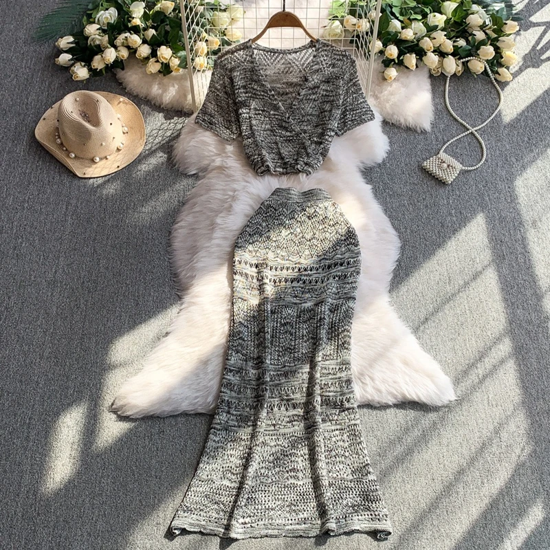 2025 New Sexy Cross V-Neck Short Hollow Knitted Top and High Waist Slim Fish Tail Skirt Two-Piece Set