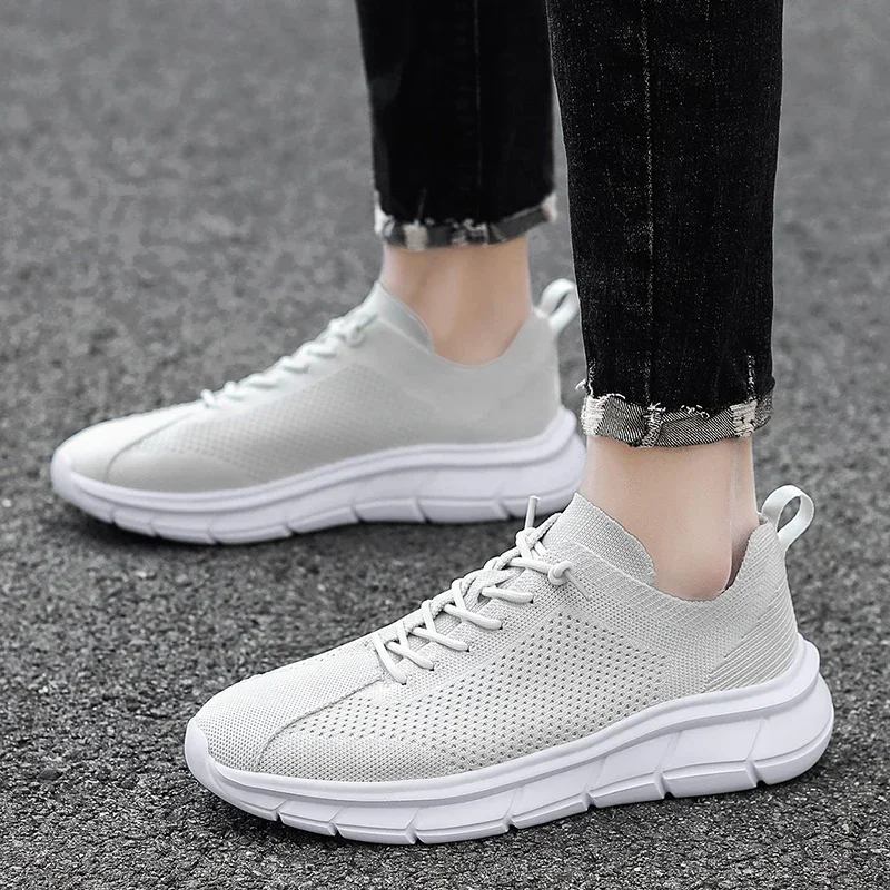 2024 Hot Style Black Couple Fly Knitted Breathable Non-Slip Large Size 36-46 Casual Sports Shoes MD Soles Factory Direct Sales