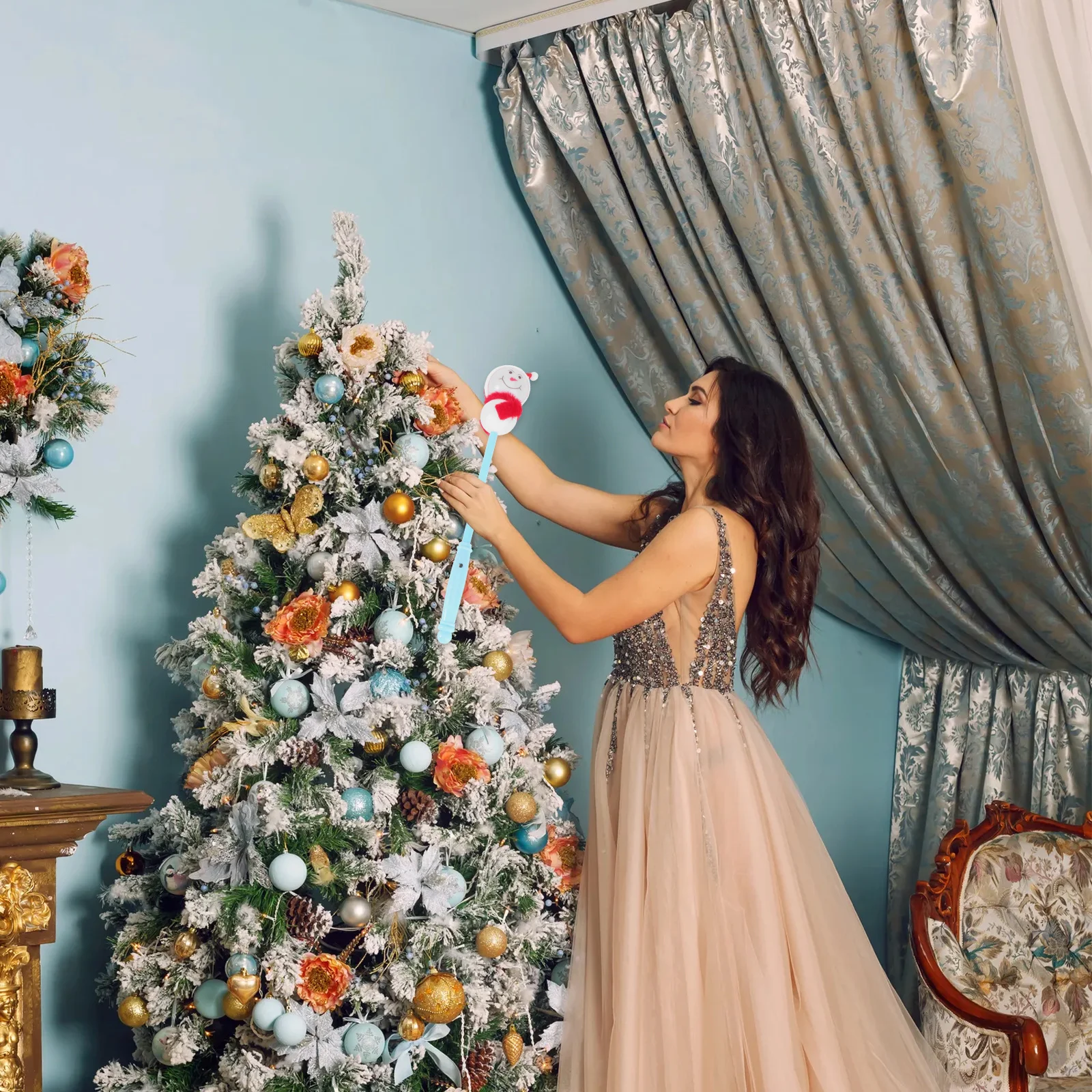 

LED Christmas Snowman Flashing Wand Light Up Stick Party Festival Birthday Wedding Gift Random Color Glowing Stick