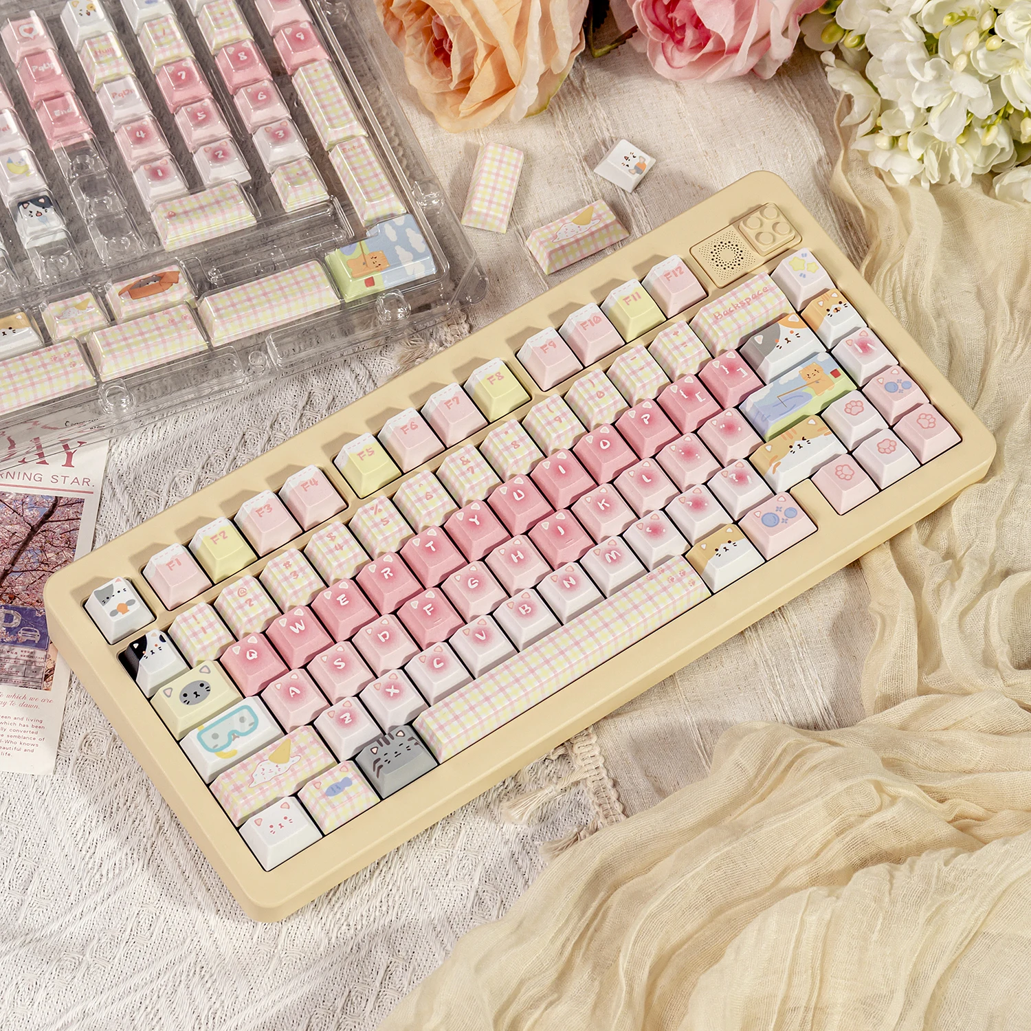 141 Keys Pink Cute Cat Cherry Profile Dye-Sublimate PBT Keycap Sets For Mx Cherry 64/75/87/96/104 Mechanical Keyboard