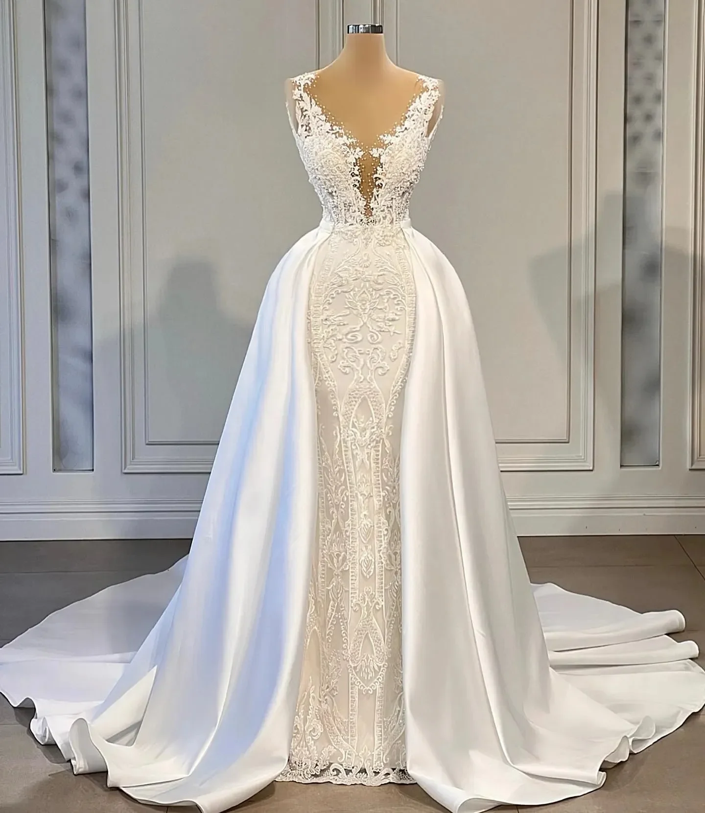 Customized Mermaid Lace Wedding Dresses With Detachable Train Beaded Applique Bridal Gowns Arabic Dubai