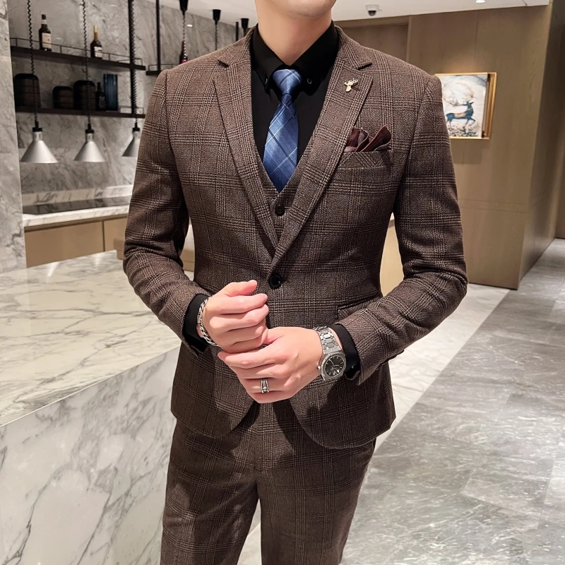 High Quality 2023 New Men (suit + Vest + Trousers) British Fashion Slim Handsome Trend All-in-one Banquet Three-piece Set Blaze