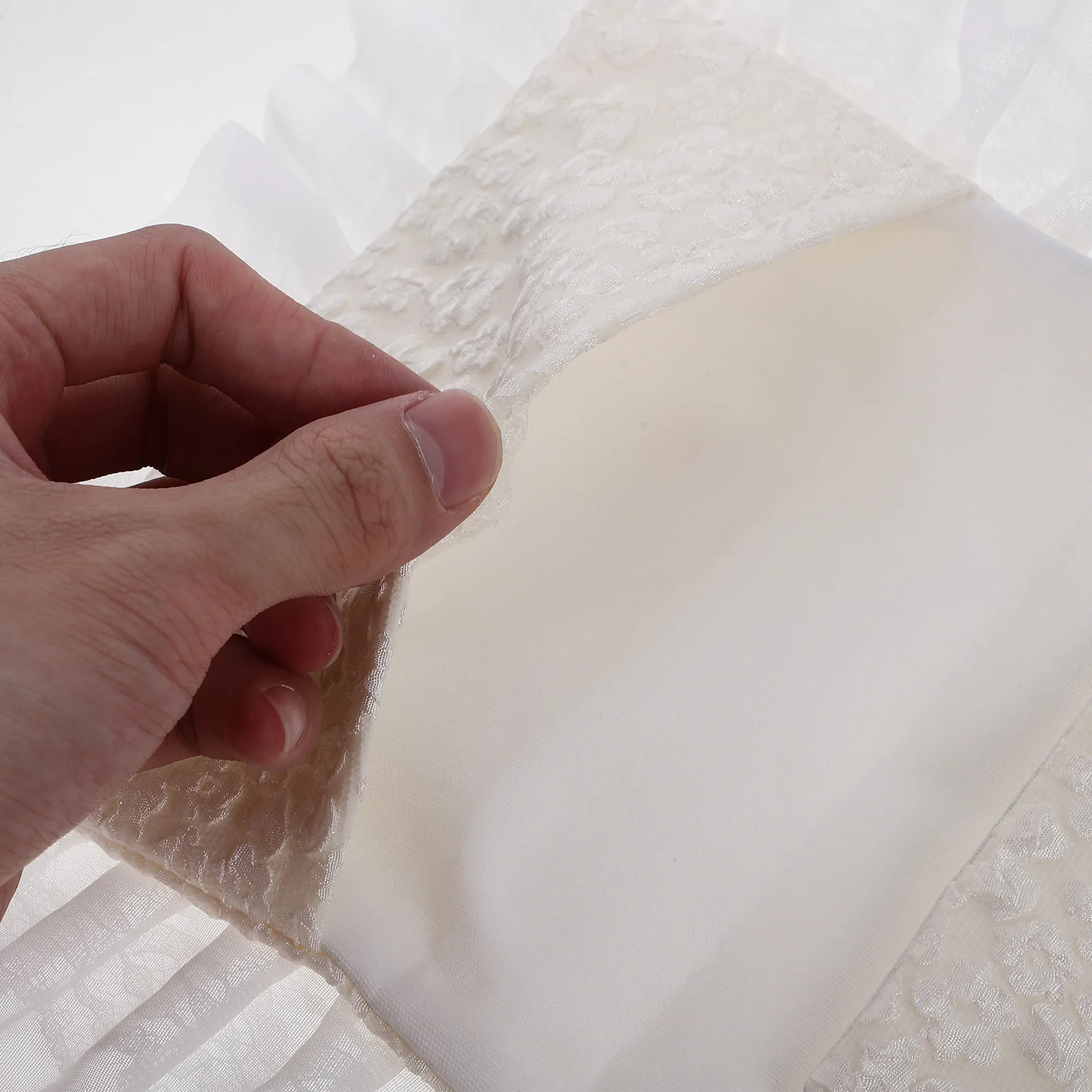 

Lace Cover Reusable Sleeve Wear-Resistant Anti-Scratch Fabric Protector Lightweight Decoration For Students Hardcover Textbooks