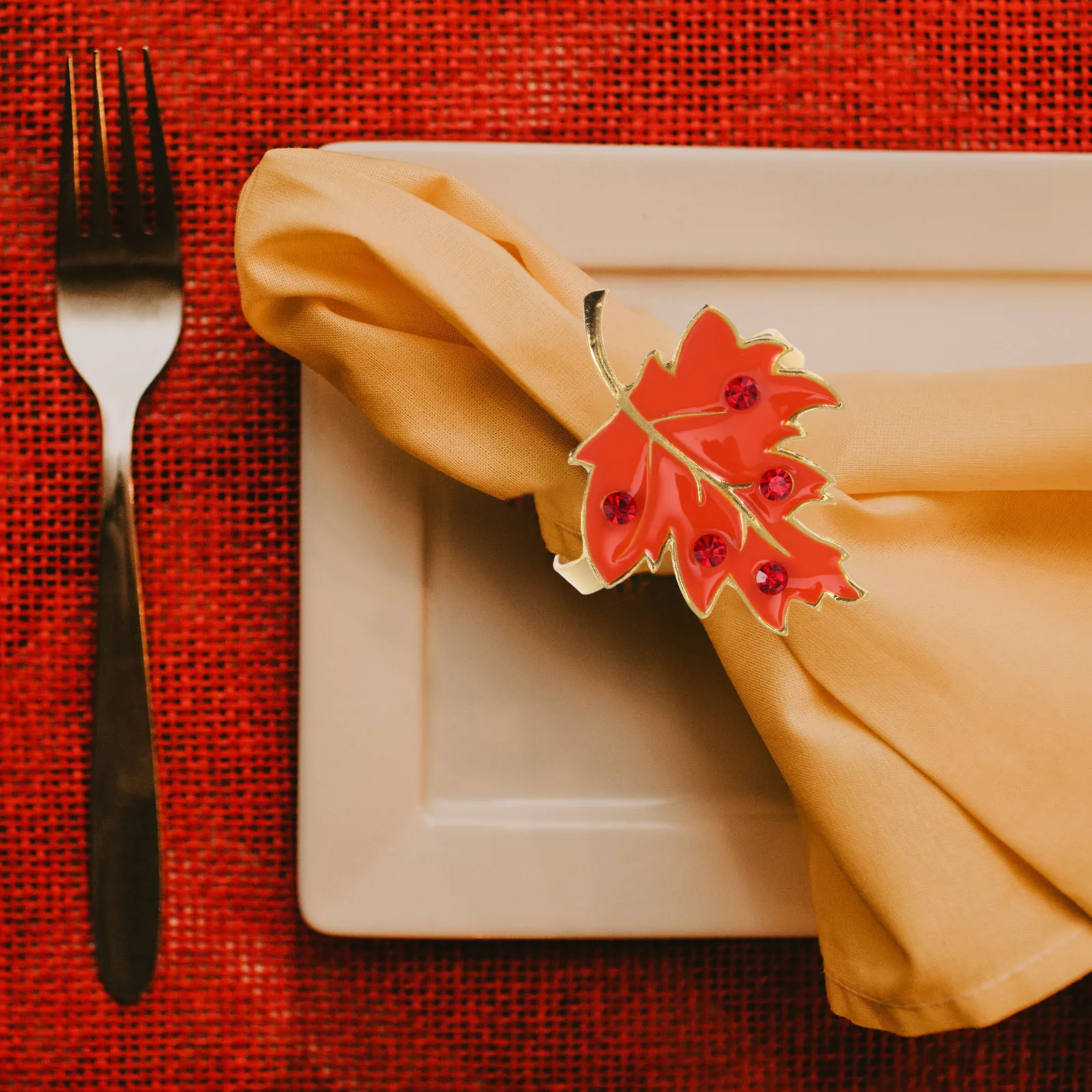 

6Pcs Maple Leaf Napkin Rings Exquisite Halloween Table Decoration Perfect for Thanksgiving Dinner Party Wedding Festival