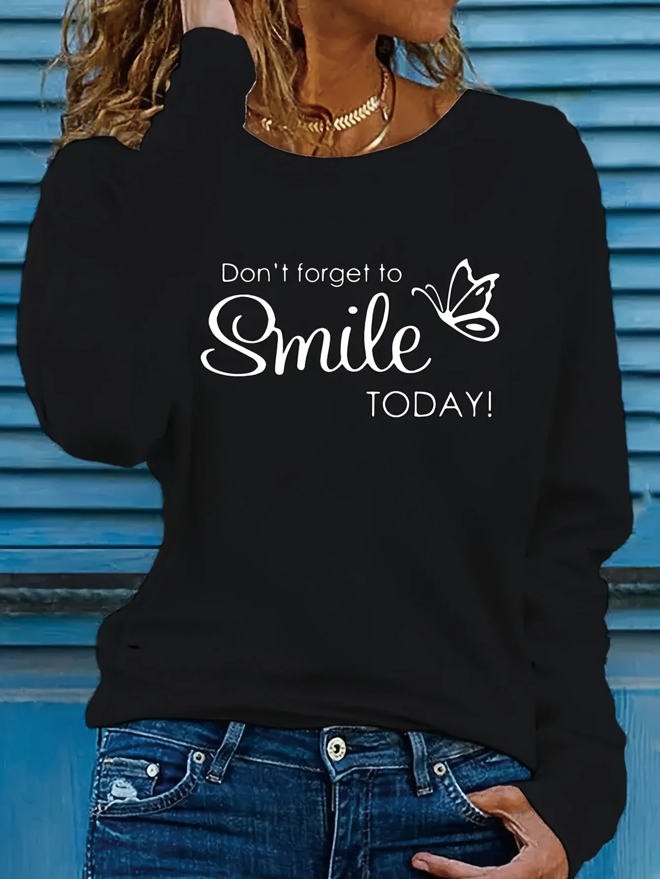 Women's Casual Long Sleeve Round Neck T-Shirt Casual T Shirt with Don't Forget To Smile Today Letter Print Butterfly Pattern Y2k