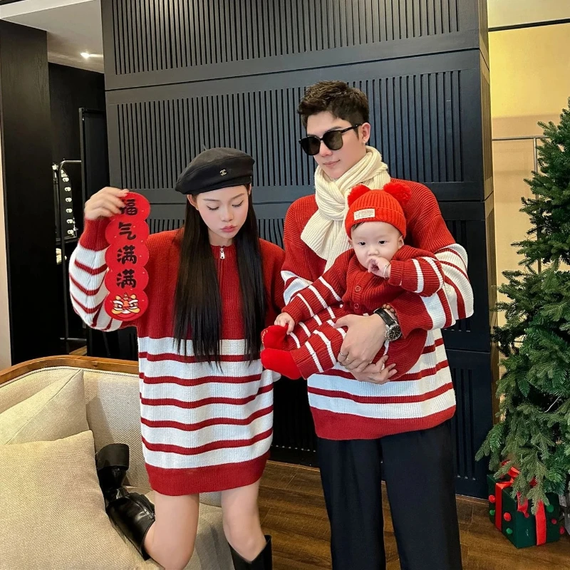‌2026 New Year Family Outfit Mother Child Matching Clothes Red Knitted Sweater for Parents Baby Toddler Romper Warm Winter