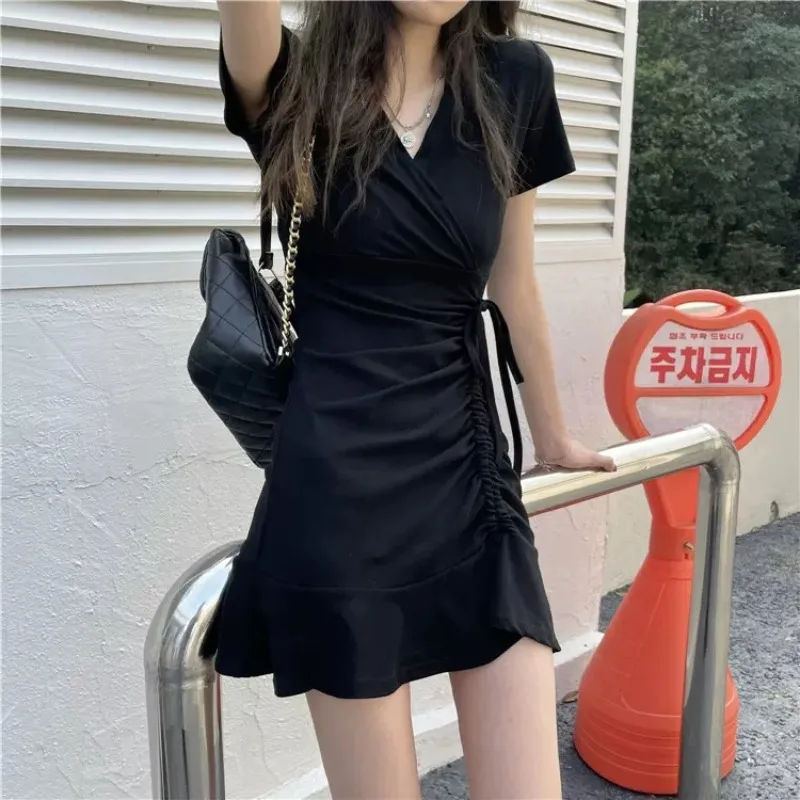 

2025 Summer New Sheath Dress Short Sleeve Drawstring Neck Ruffled Skirt Fish Tail Midi Dress for Women Fashion