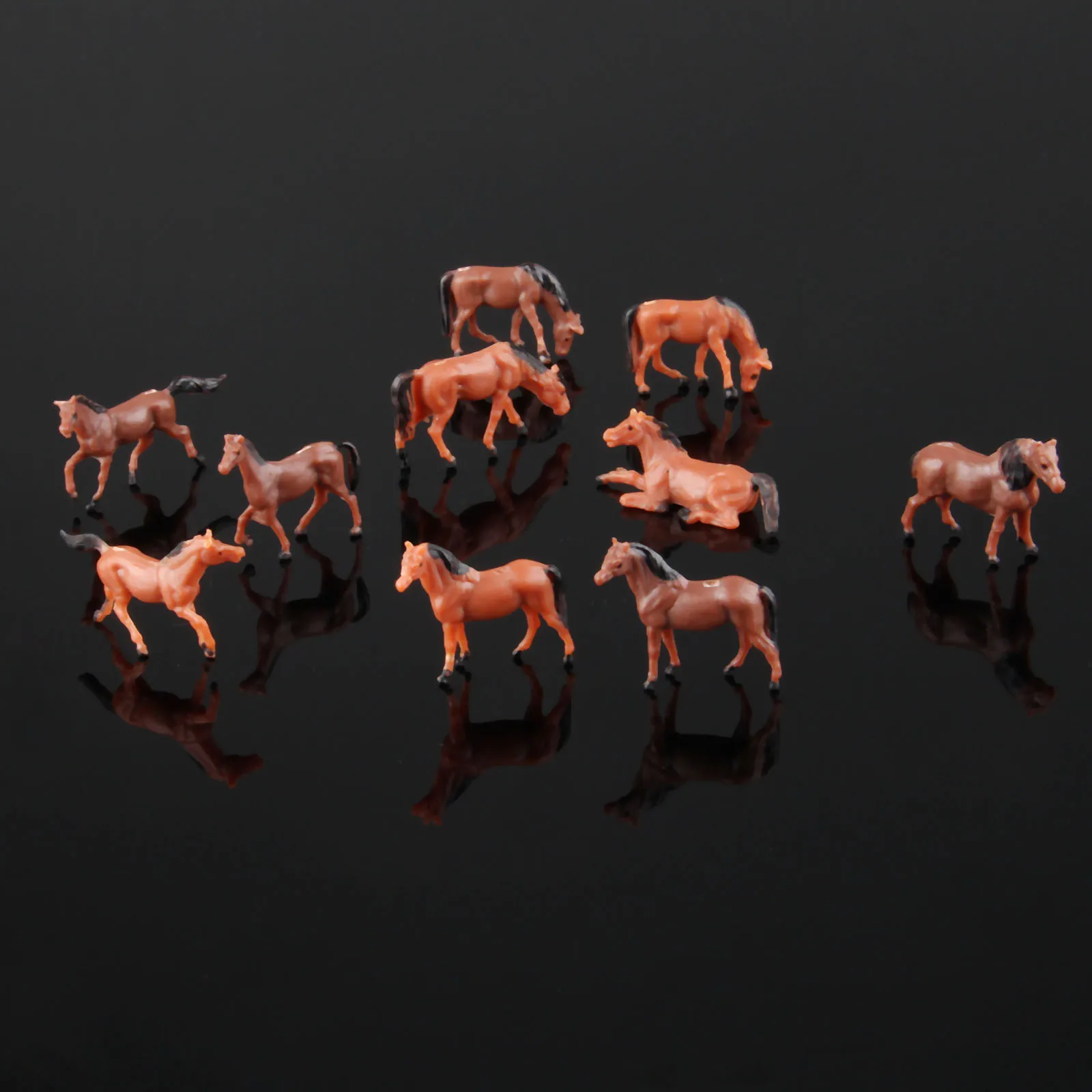 10pcs 1:87 Model Horse Train Building Layout Painted Animal Figures 1/87 Gauge Horse 25mm For Train House Model Height 25mm