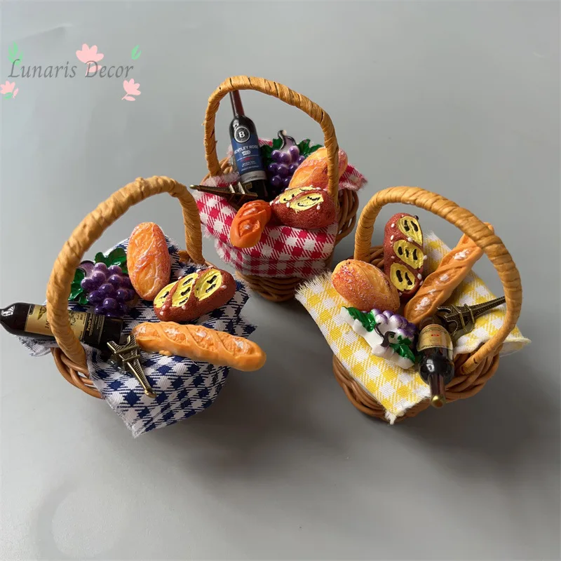 10pcsFrance Paris tourist souvenir souvenir souvenir French bread basket refrigerator sticker