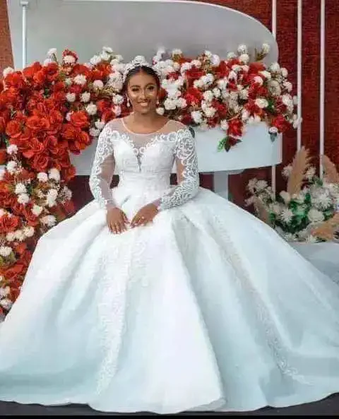 Vestidos de novia personalizados Vestido de novia hecho a medida para mujer Vestidos de novia de princesa de manga larga modestos clásicos nupciales