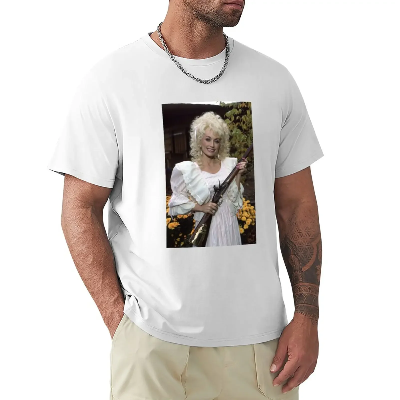 Dolly with Shotgun T-Shirt customs blacks heavy weight t shirts for men