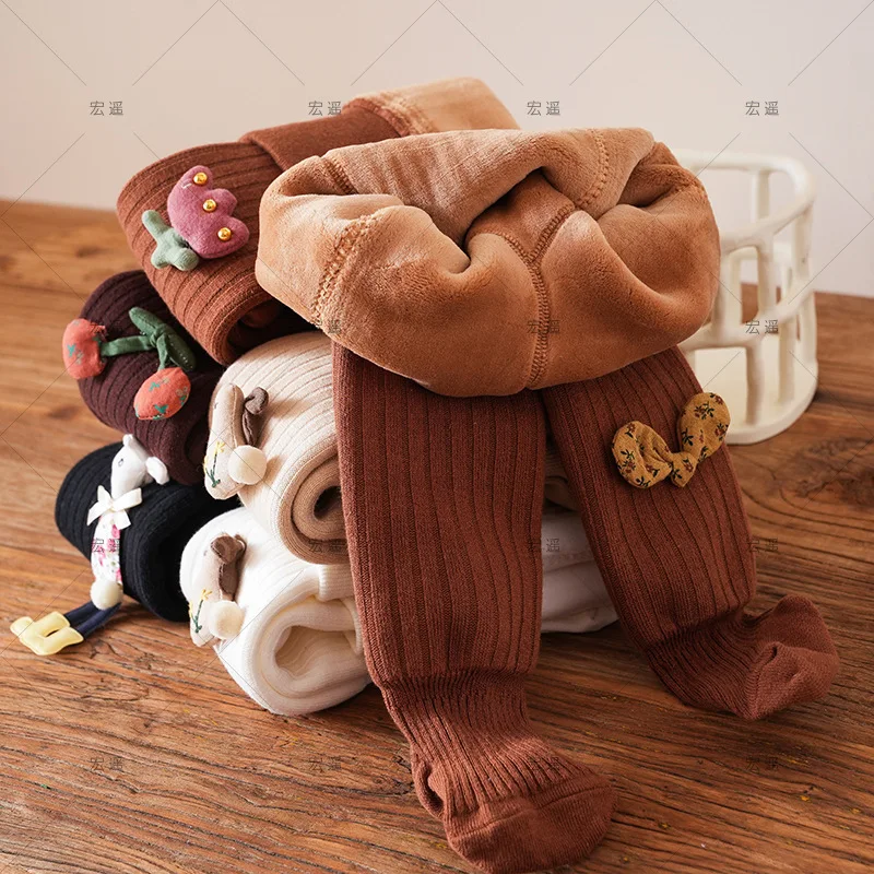 Dziewczynek aksamitne rajstopy dziecięce ciepłe legginsy spodnie kreskówkowe maluch rajstopy księżniczki 2025 jesienno-zimowa odzież dziecięca