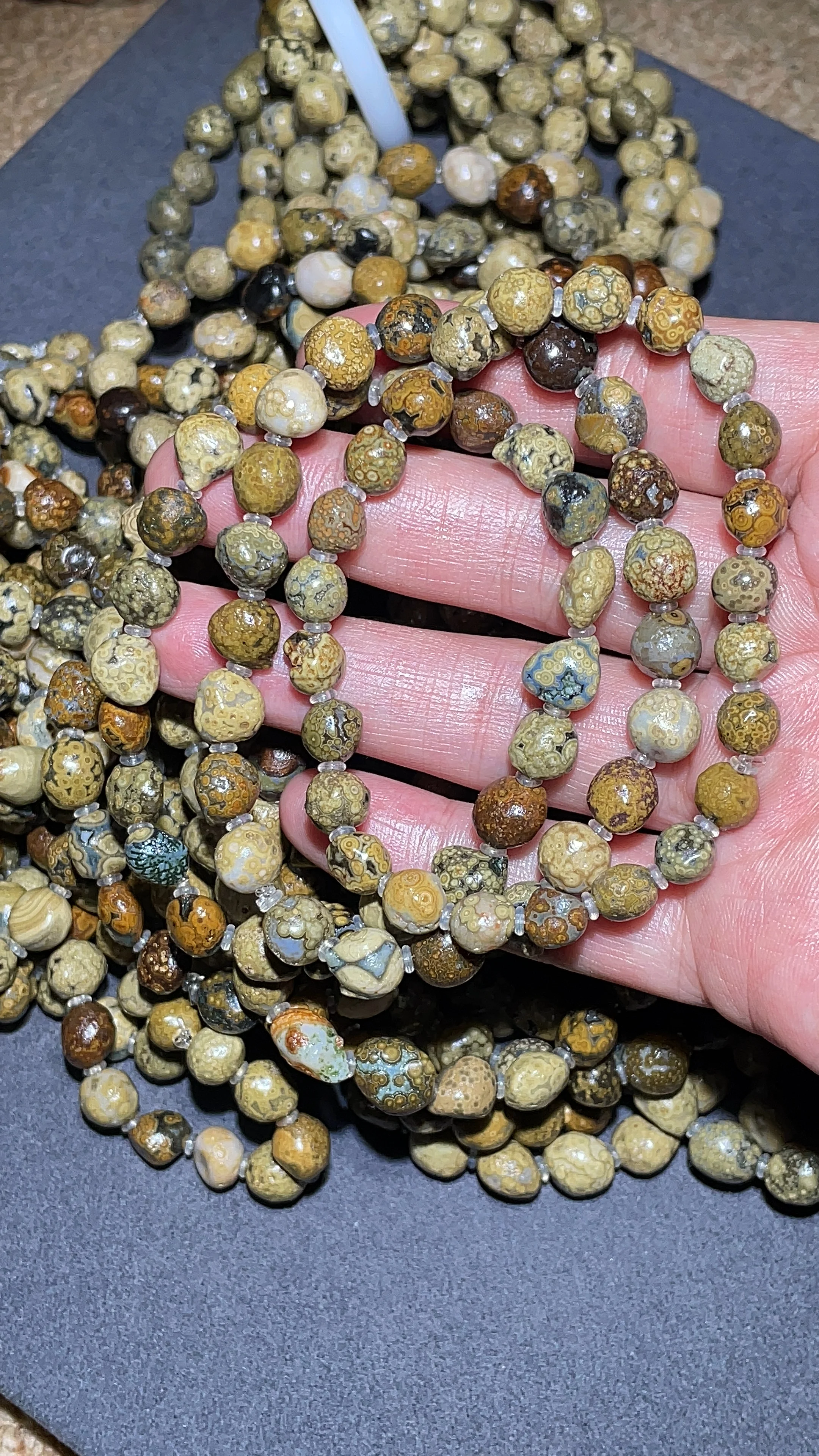 

1 шт./лот, 9 мм, редкий агат Чжуоцишань премиум-класса, пятицветный, с множеством включений, необработанный камень, бусины для браслета, коллекционный предмет