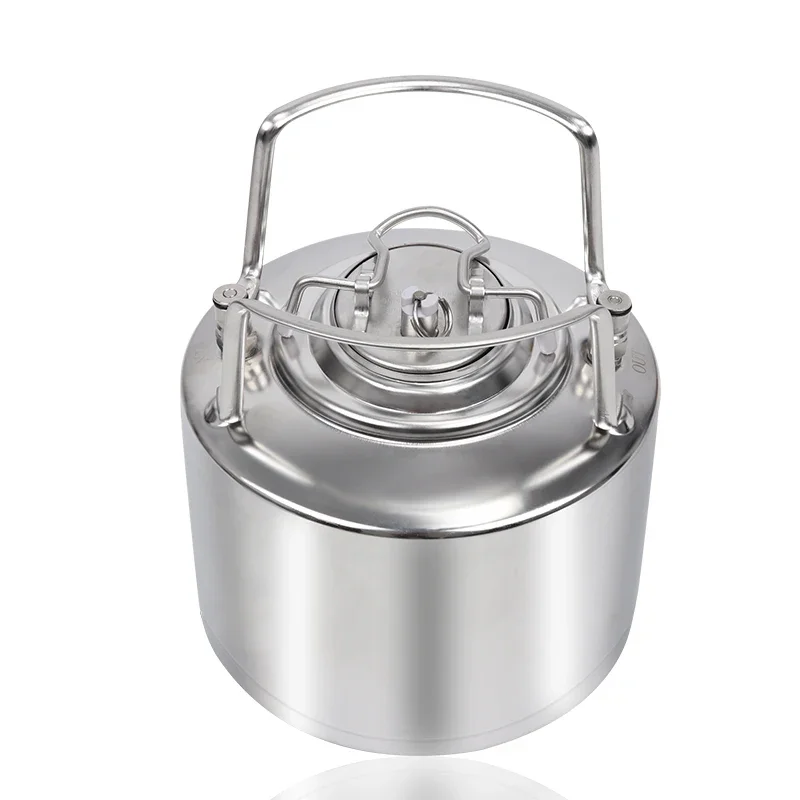 

6L Stainless Steel 304 Beer Keg 6L with Ball Lock Cornelius Style Fitting Kegs and Soda Wine Barrel with Metal Handles