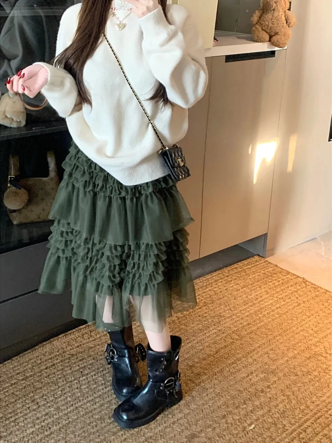 

Юбка-полусолнце больших размеров в корейском стиле с высокой талией для женщин, осенне-зимняя, утягивающая, короткая, многоярусная, для повседневной носки, дизайн в голландском стиле