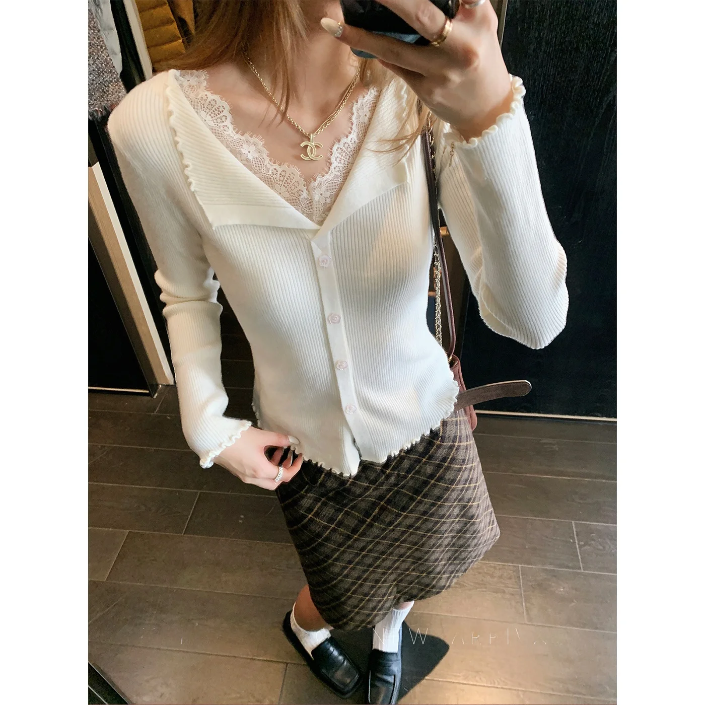 

Fitted V-Neck Knitted Open Cardigan Women's Style Yang Bubble Peach Blossom Lace Splice Long Sleeve Soft Medium Thickness