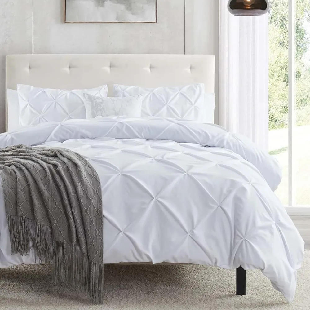 

Luxurious White California King Duvet Cover Set - Soft Double Brushed with Button Closure and Corner Ties, 3-Piece