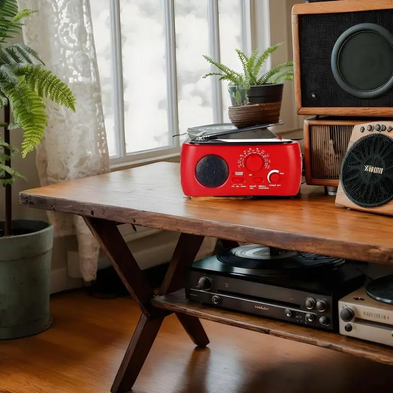 

Solar Powered Radio Outdoor AM FM Radio Broadcast Receiving Equipment AM FM Receiver With Flashlight For Home Outdoor