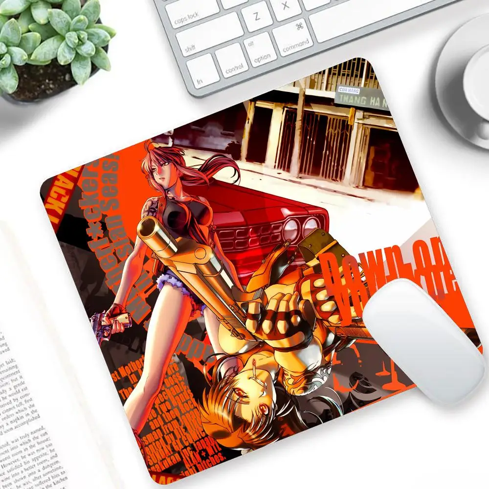 

Popular desk mats Mouse Pad Hentai 900x400 XXL BLACK_LAGOON Kawaii Non-Slip Rubber Purple art Edge locking 450x400