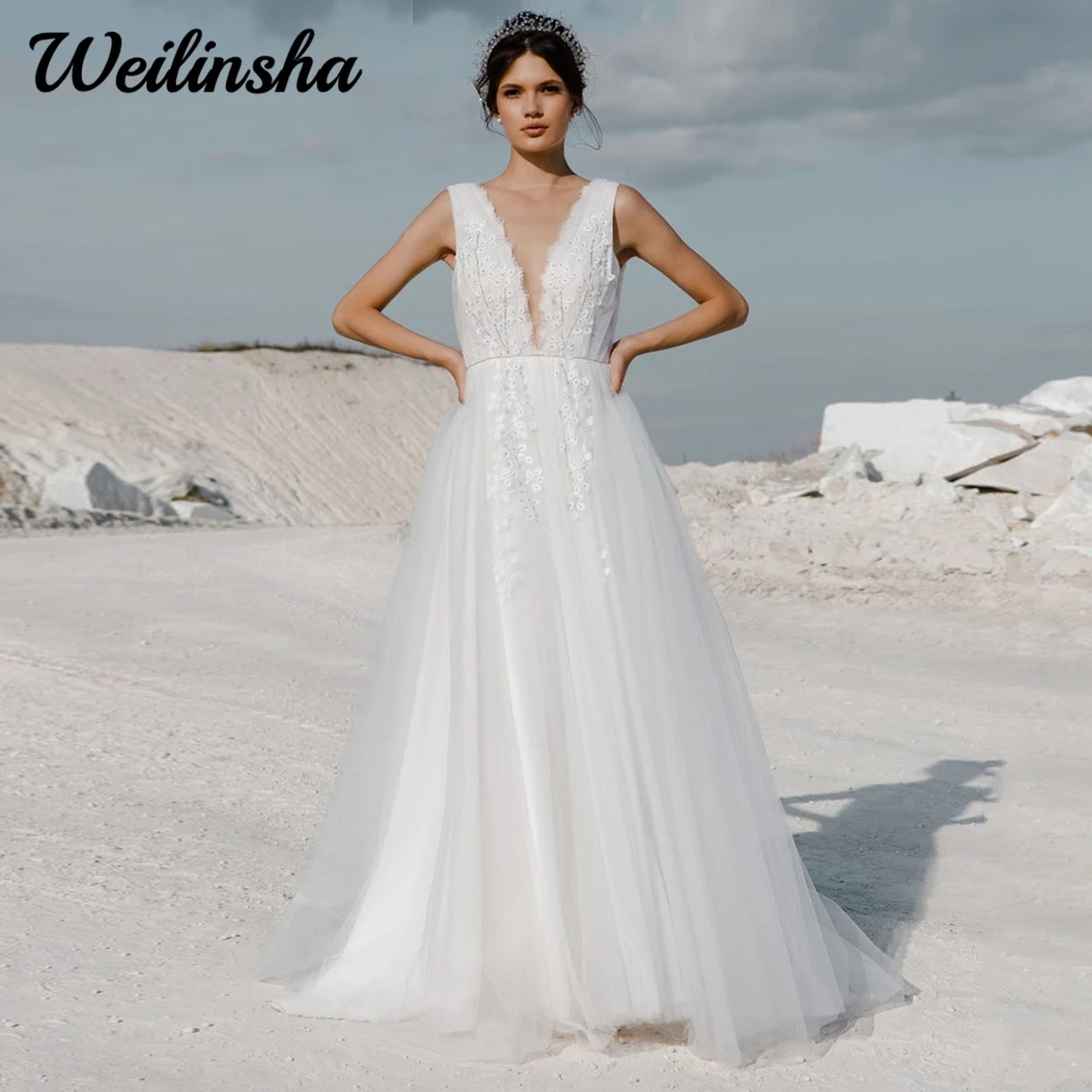 

Weilinsha Classic Tulle Wedding Dress for Brides 2023 Vestido De Novia Deep V Neck Appliques Lace Bridal Gowns with Sweep Train