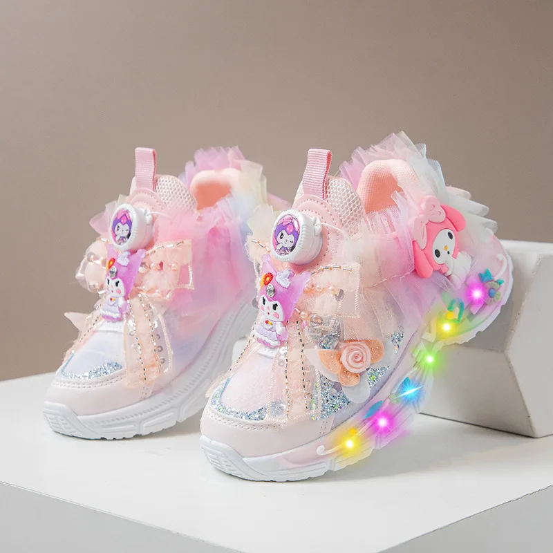 

Новая летняя дышащая повседневная обувь для девочек hello kitty Sanrio, светодиодные кроссовки для девочек, сетчатые кроссовки, детская спортивная обувь с подсветкой