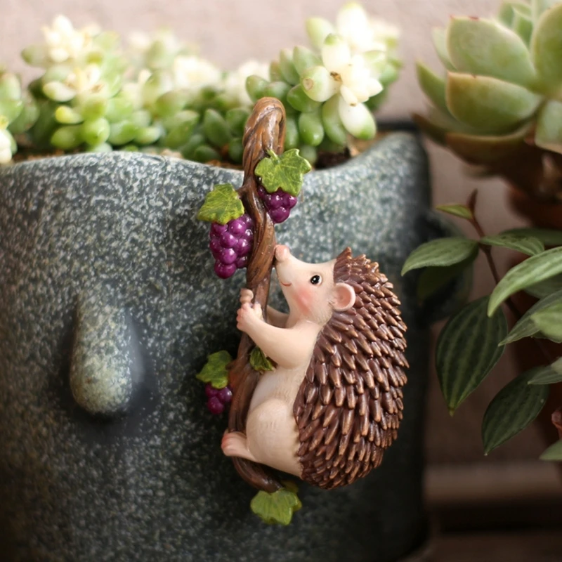  Artistic Resin Hedgehog Figurine Durability Garden Decoration for Hanging