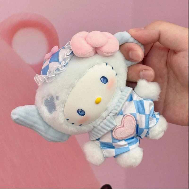 

Hellokitt Singapore-Exclusive Plush Toy With A High Level Of Appearance And Cute Plush Bag Decoration For Perfect Christmas Gift