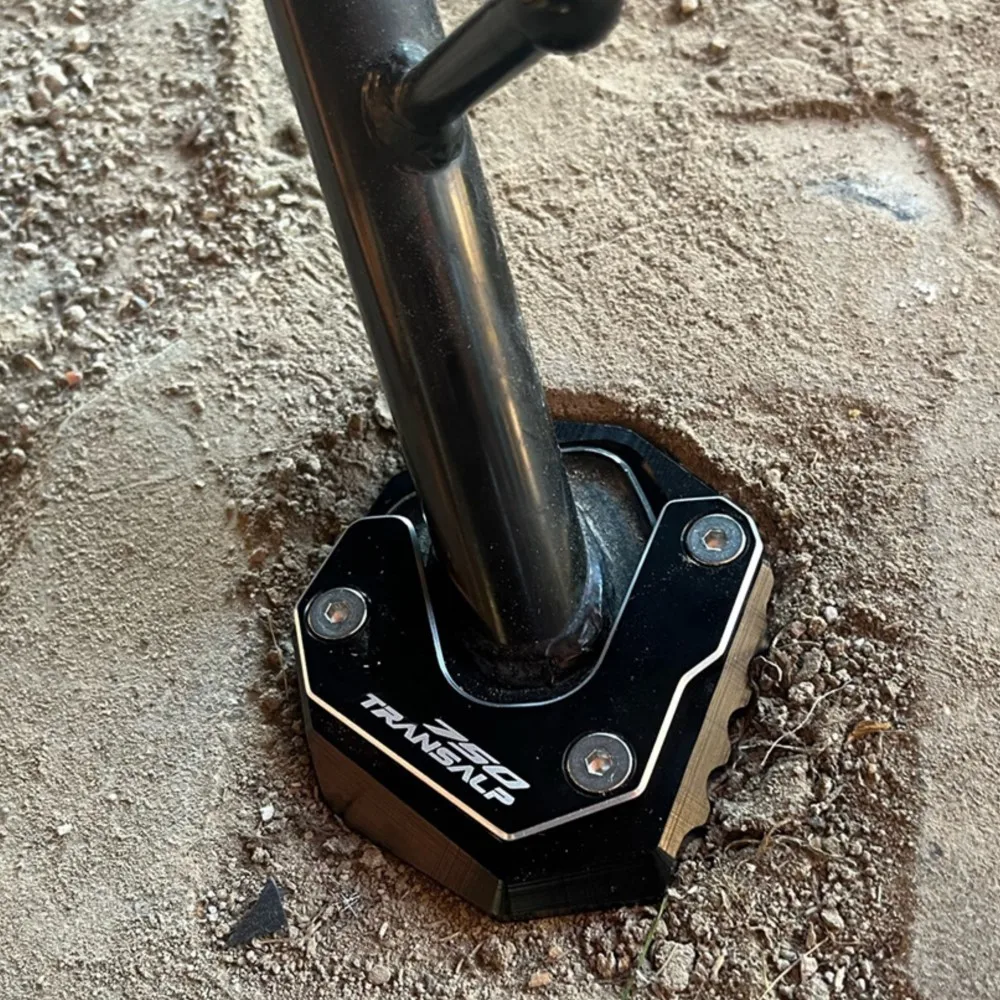 

2026 2025 For HONDA XL 750 TRANSALP 750 XL750 Motorcycle CNC Aluminium Side Stand Enlarge Kickstand Enlarger Support Extension