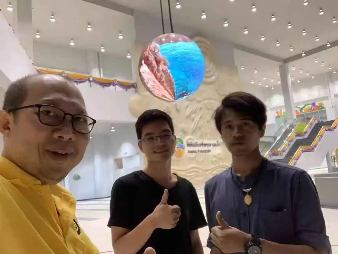 thumb