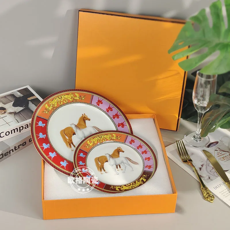 

European Court - Style Round Bone China Western - Style Dinner Plate with Blood - Sweating Horse Design Ideal for Home