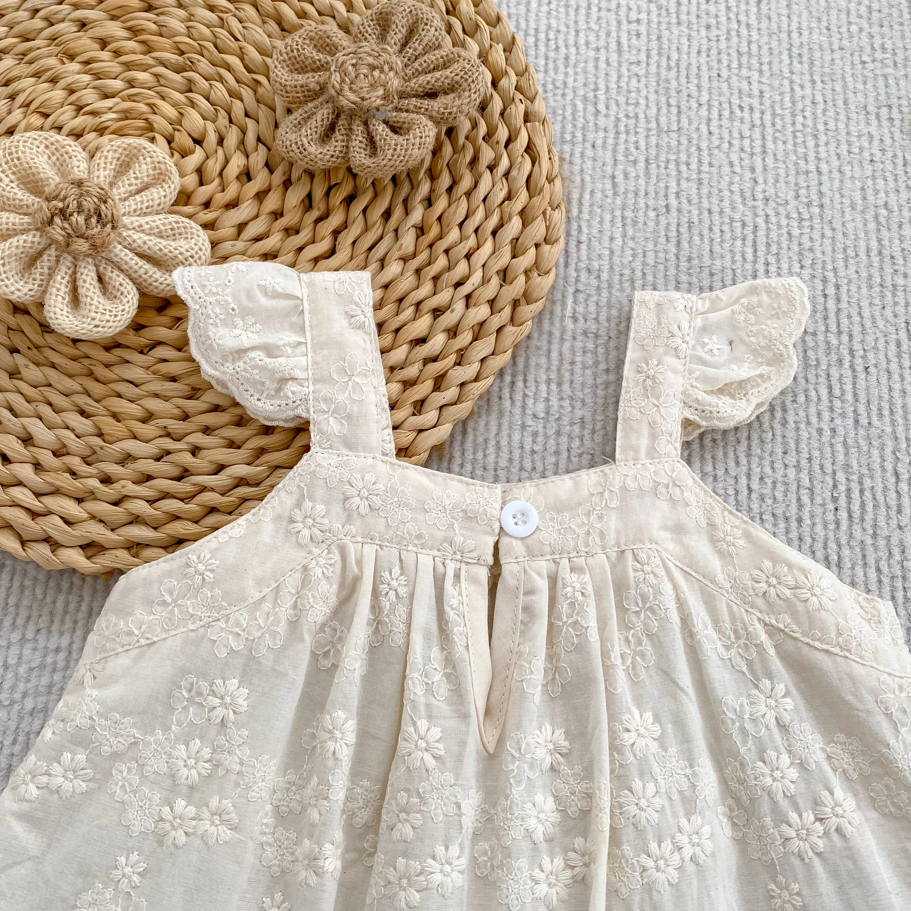 2026 Sommer-Träger-Set für Kinder 0-24M: Besticktes Gitter-Träger-Top + Shorts, Zweiteiliges Süßes Baby-Mädchen-Kleidungsset, Babykleidung – Detail 10