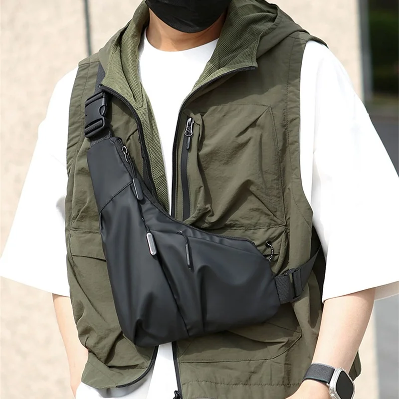 Sac bandoulière homme mini imperméable, sac de poitrine tendance pour téléphone portable, sac de sport et de loisirs pour les déplacements professionnels et les activités de plein air