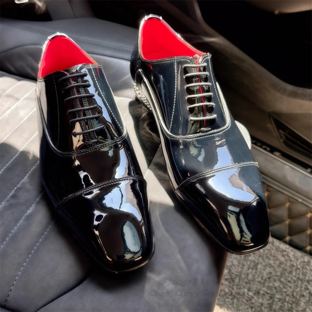 

Мужские повседневные кожаные туфли на тонкой подошве со шнуровкой, элегантные свадебные туфли из лакированной кожи с квадратным носком, новинка 2025, свадебные туфли для жениха