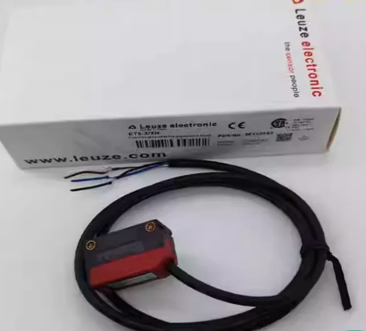 

New Original Leuze FT5.3/2N-M8 FT5.3/4P-M8 photoelectric switch sensor